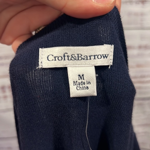CROFT & BARROW cardigan #1380, size medium - Picture 8 of 8